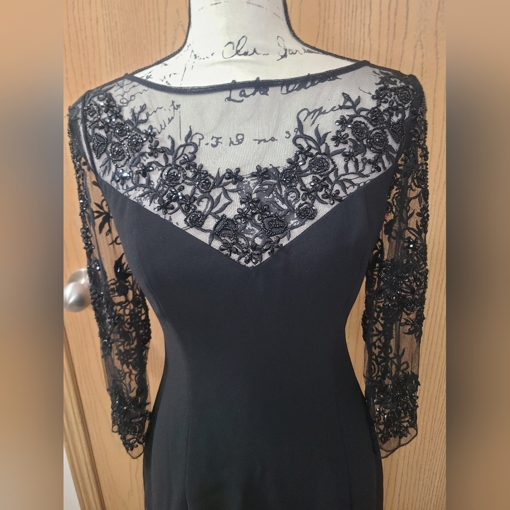 Monique Lhuillier Sheer Neckline Beaded Holiday Cocktail Wedding Guest Dress - Picture 3 of 5